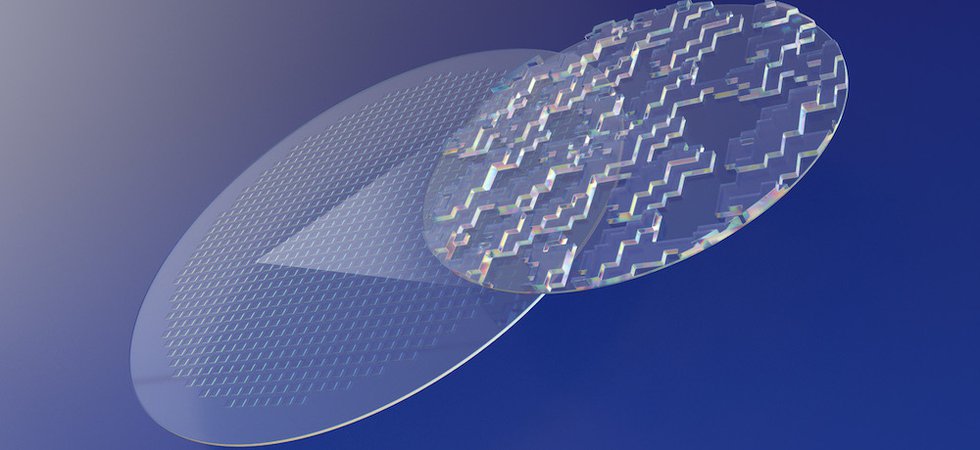 Nano imprint glass wafer by Panacol 4000px.jpg